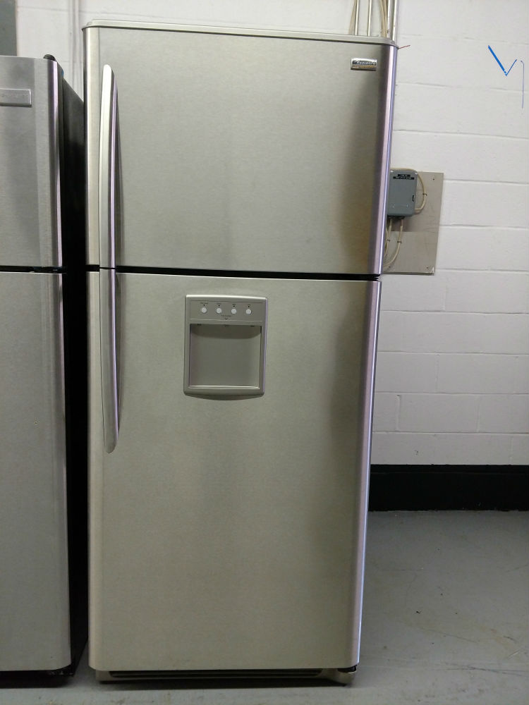 Top freezer two door refrigerator 